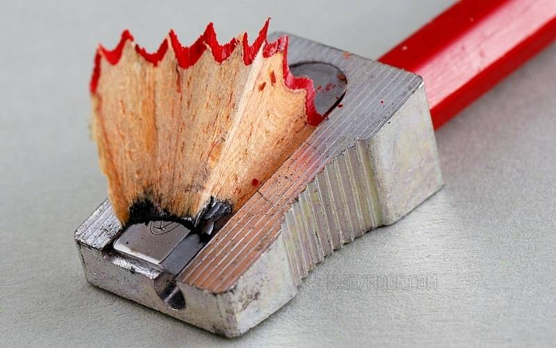 How to Sharpen a Razor Blade From a Pencil Sharpener FAQs