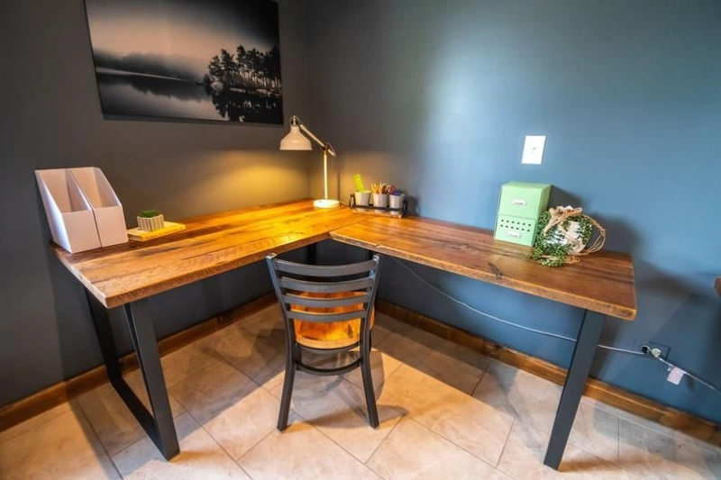 floating corner desk