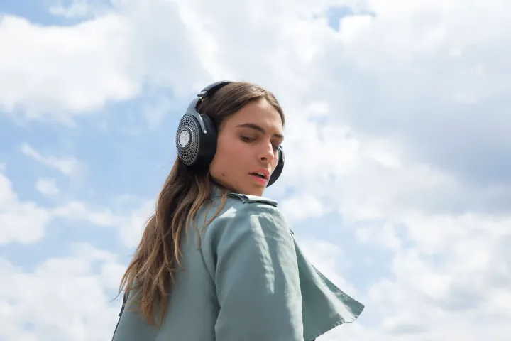 wireless headphones under 3000